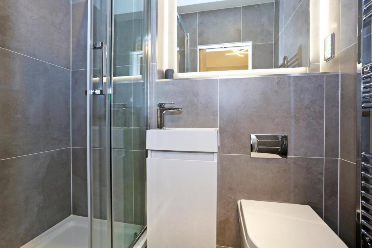 Joivy Refurbished Home On The Royal Mile Édimbourg Extérieur photo