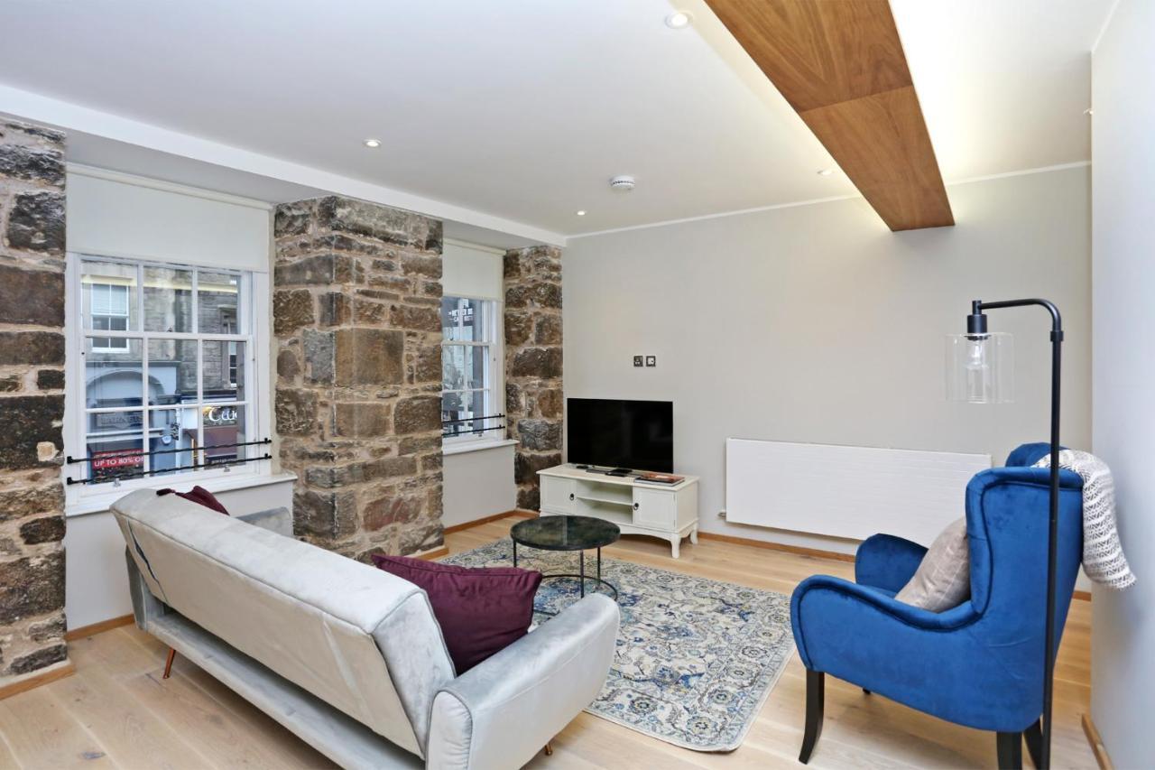 Joivy Refurbished Home On The Royal Mile Édimbourg Extérieur photo