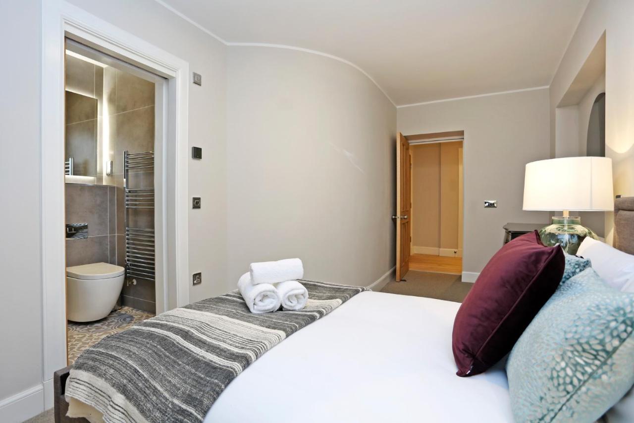 Joivy Refurbished Home On The Royal Mile Édimbourg Extérieur photo