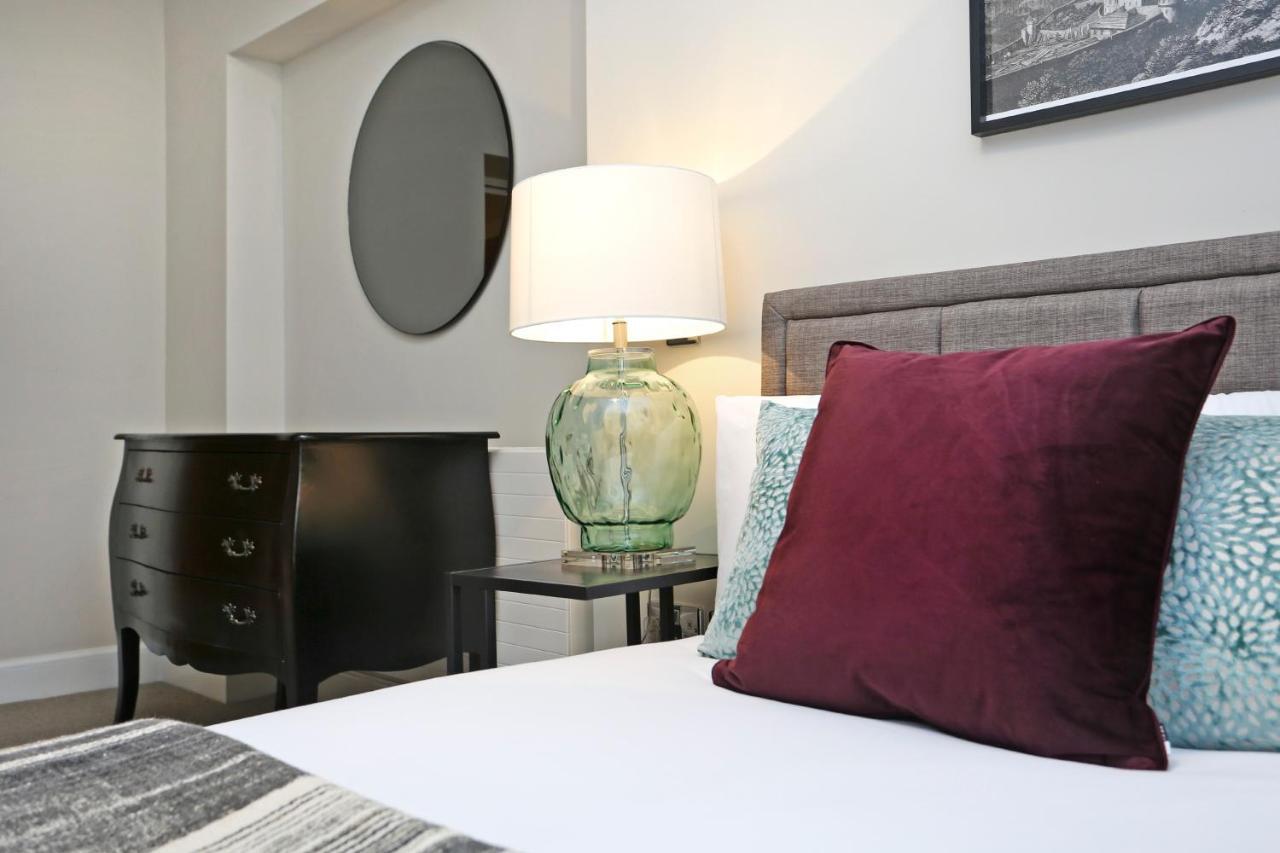 Joivy Refurbished Home On The Royal Mile Édimbourg Extérieur photo