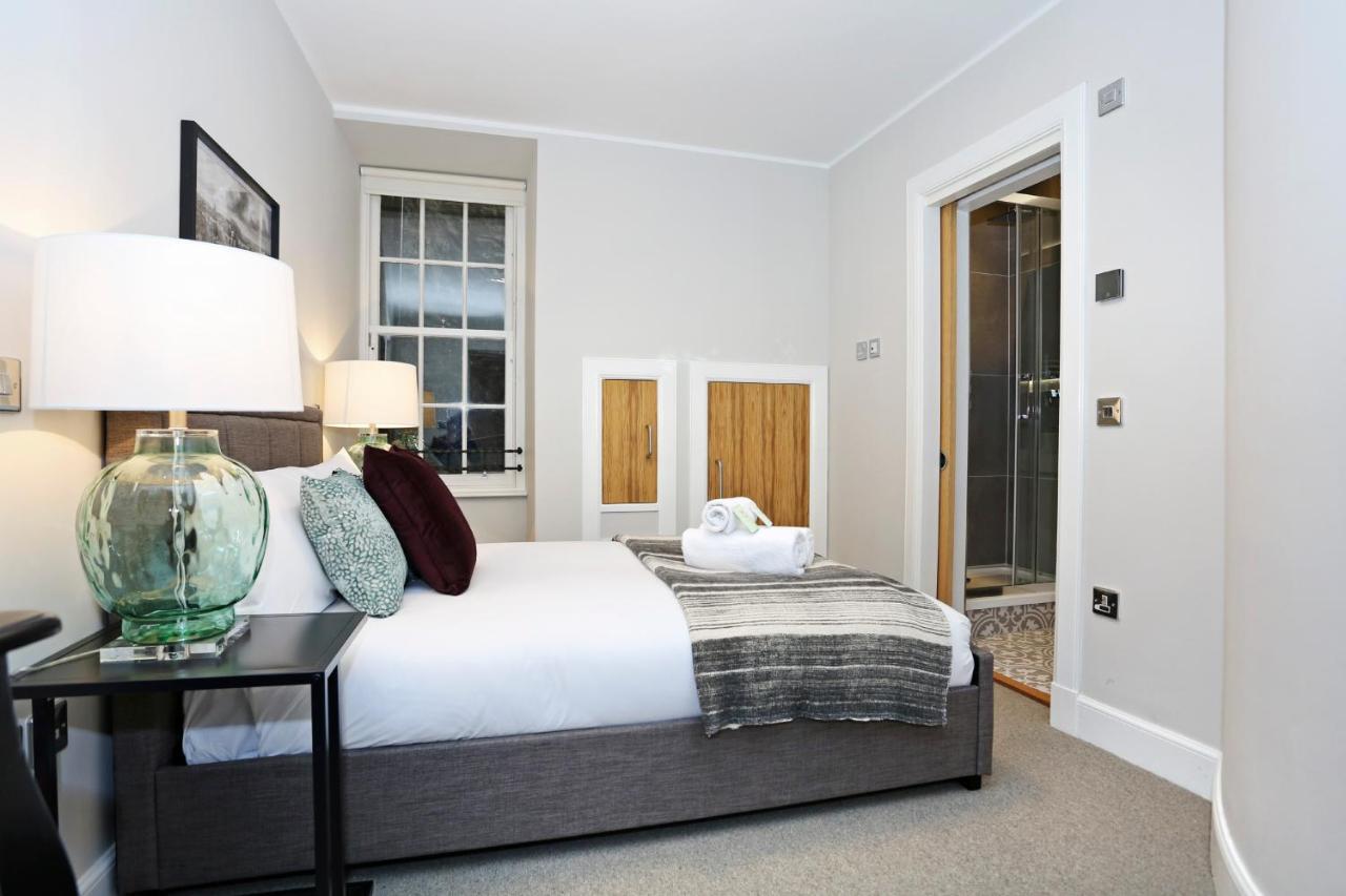 Joivy Refurbished Home On The Royal Mile Édimbourg Extérieur photo