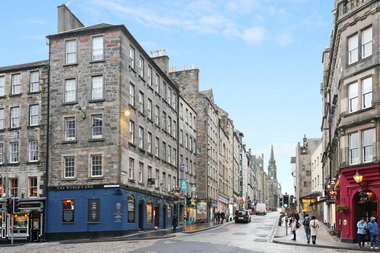 Joivy Refurbished Home On The Royal Mile Édimbourg Extérieur photo