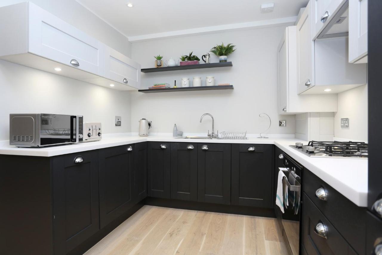 Joivy Refurbished Home On The Royal Mile Édimbourg Extérieur photo