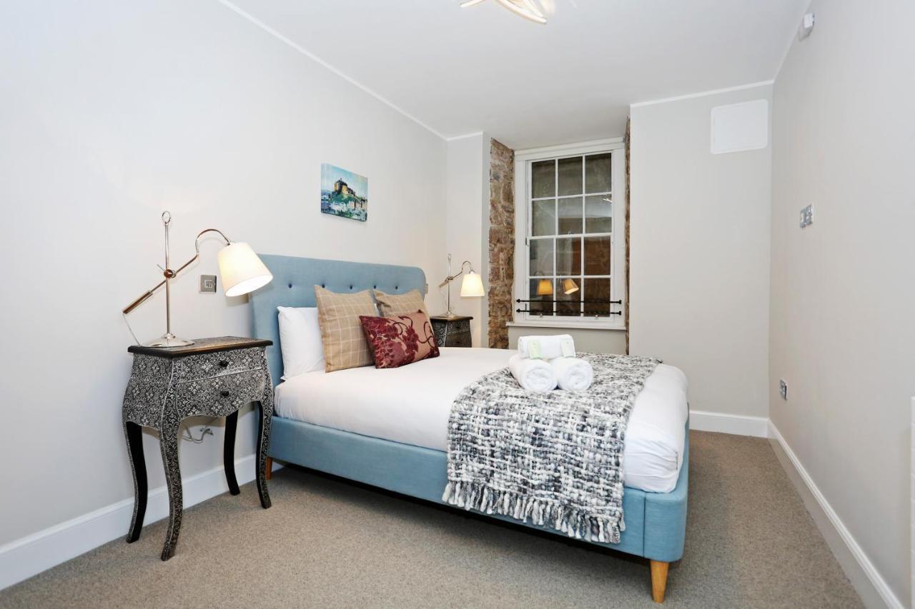Joivy Refurbished Home On The Royal Mile Édimbourg Extérieur photo